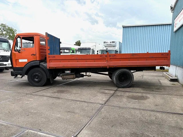 Mercedes-Benz LK 1213K (6-CILINDER) FULL STEEL CHASSIS WITH OPEN BOX (MANUAL GEARBOX / FULL STEEL SUSPENSION) - Camion plateau: photos 5 Mercedes-Benz LK 1213K (6-CILINDER) FULL STEEL CHASSIS WITH OPEN BOX (MANUAL GEARBOX / FULL STEEL SUSPENSION) - Camion plateau: photos 5