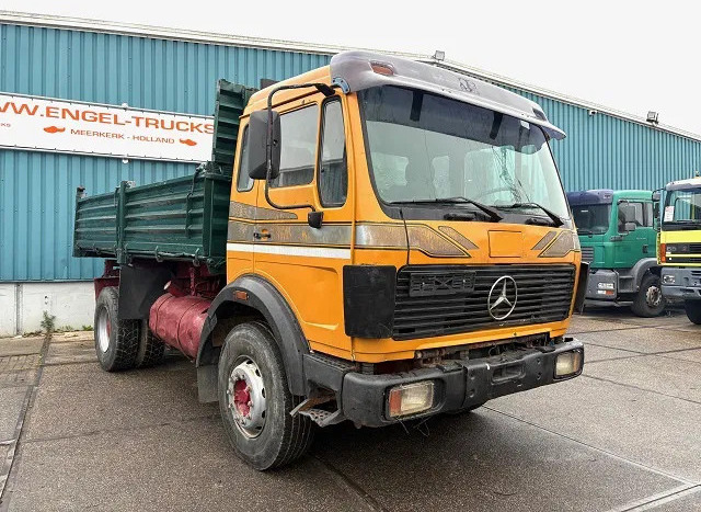 Mercedes-Benz SK 1635K 4x2 FULL STEEL MEILLER KIPPER (ZF16 MANUAL GEARBOX / FULL STEEL SUSPENSION / REDUCTION AXLE) - Camion benne: photos 2 Mercedes-Benz SK 1635K 4x2 FULL STEEL MEILLER KIPPER (ZF16 MANUAL GEARBOX / FULL STEEL SUSPENSION / REDUCTION AXLE) - Camion benne: photos 2