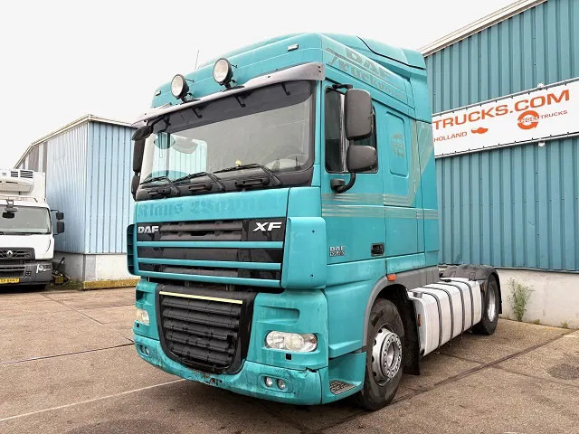 DAF XF 105.460 ATE SPACECAB (EURO 5 / ZF MANUAL GEARBOX / P.T.O. / AIRCONDITIONING / FRIDGE UNDER BED / ETC.) - Tracteur routier: photos 1 DAF XF 105.460 ATE SPACECAB (EURO 5 / ZF MANUAL GEARBOX / P.T.O. / AIRCONDITIONING / FRIDGE UNDER BED / ETC.) - Tracteur routier: photos 1