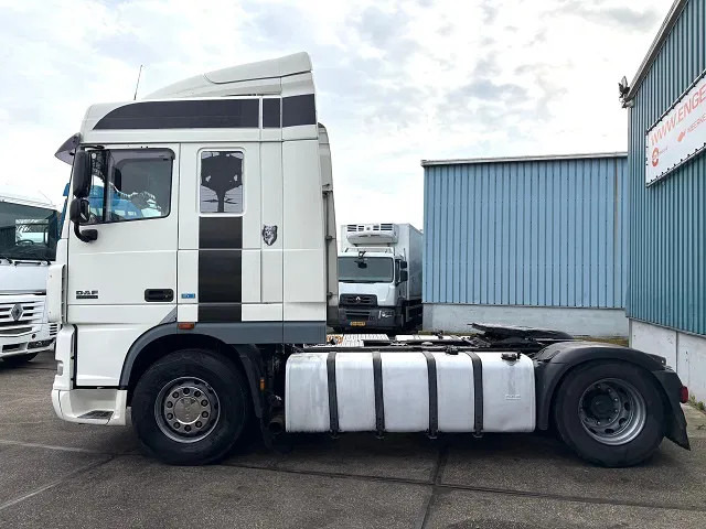 DAF XF 105.460 ATE SPACECAB (EURO 5 / ZF16 MANUAL GEARBOX / 995+500 LITER DIESELTANK / FRIDGE UNDER BED / ETC.) - Tracteur routier: photos 5 DAF XF 105.460 ATE SPACECAB (EURO 5 / ZF16 MANUAL GEARBOX / 995+500 LITER DIESELTANK / FRIDGE UNDER BED / ETC.) - Tracteur routier: photos 5