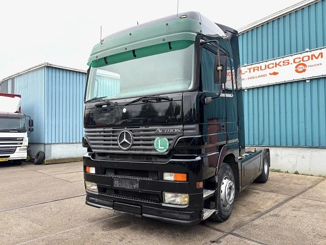Mercedes-Benz Actros 1840 LS (MP1) 4x2 MEGASPACE (EPS WITH CLUTCH (3 PEDALS) / RETARDER / AIRCONDITIONING) - Tracteur routier: photos 1 Mercedes-Benz Actros 1840 LS (MP1) 4x2 MEGASPACE (EPS WITH CLUTCH (3 PEDALS) / RETARDER / AIRCONDITIONING) - Tracteur routier: photos 1