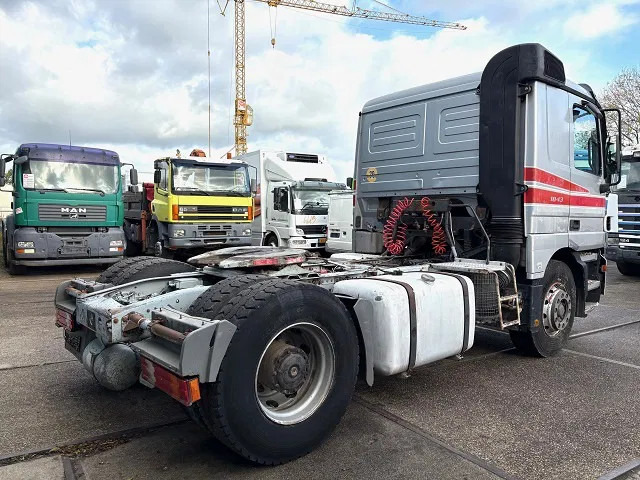 Mercedes-Benz Actros 1843 LS SLEEPERCAB (MP1) (ZF16 MANUAL GEARBOX / REDUCTION AXLE / AIRCONDITIONING / ETC.) - Tracteur routier: photos 3 Mercedes-Benz Actros 1843 LS SLEEPERCAB (MP1) (ZF16 MANUAL GEARBOX / REDUCTION AXLE / AIRCONDITIONING / ETC.) - Tracteur routier: photos 3