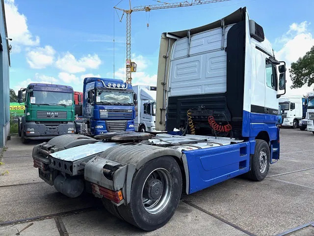 Mercedes-Benz Actros 1857 LS (MP1) MEGASPACE (EPS WITH CLUTCH (3-PEDALS) / RETARDER / REDUCTION AXLE / AIRCONDITIONING) - Tracteur routier: photos 3 Mercedes-Benz Actros 1857 LS (MP1) MEGASPACE (EPS WITH CLUTCH (3-PEDALS) / RETARDER / REDUCTION AXLE / AIRCONDITIONING) - Tracteur routier: photos 3