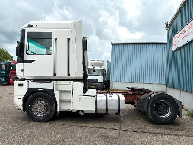 Renault Magnum 440 E-TECH 4x2 (ZF16 MANUAL GEARBOX / RETARDER / REDUCTION AXLE / AIRCONDITIONING) - Tracteur routier: photos 5 Renault Magnum 440 E-TECH 4x2 (ZF16 MANUAL GEARBOX / RETARDER / REDUCTION AXLE / AIRCONDITIONING) - Tracteur routier: photos 5