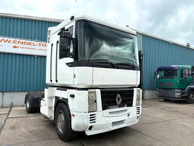 Renault Magnum 440 E-TECH 4x2 (ZF16 MANUAL GEARBOX / RETARDER / REDUCTION AXLE / AIRCONDITIONING) - Tracteur routier: photos 2 Renault Magnum 440 E-TECH 4x2 (ZF16 MANUAL GEARBOX / RETARDER / REDUCTION AXLE / AIRCONDITIONING) - Tracteur routier: photos 2
