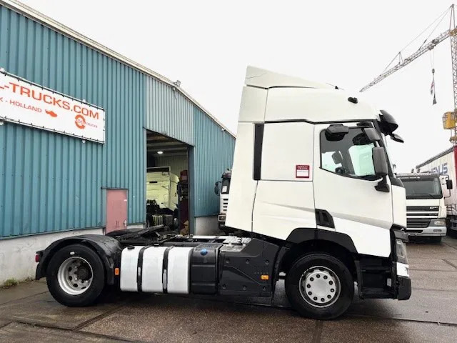Renault T460 HIGH ROOF 4x2 (EURO 6 / AUTOMATIC GEARBOX / VBI-BRAKE / HYDRAULIC KIT / FRIDGE / AIRCONDITIONING) - Tracteur routier: photos 4 Renault T460 HIGH ROOF 4x2 (EURO 6 / AUTOMATIC GEARBOX / VBI-BRAKE / HYDRAULIC KIT / FRIDGE / AIRCONDITIONING) - Tracteur routier: photos 4