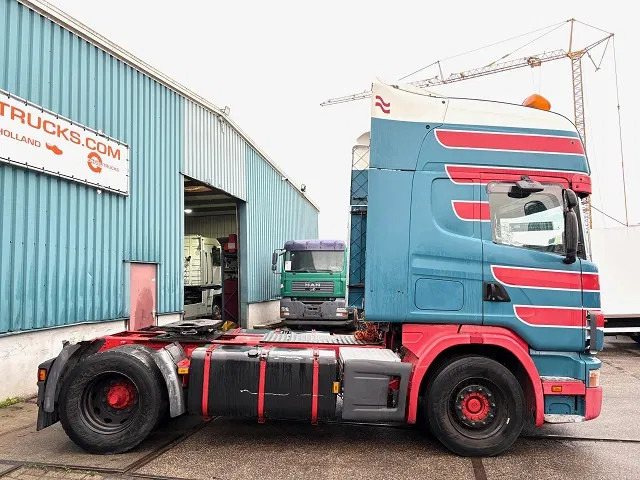Scania R164-580 V8 TOPLINE COLLECTORS ITEM!! / APK 10-2026!! (12+2 MANUAL GEARBOX / RETARDER / AIRCONDITIONING / 2x TANK / ETC.) - Tracteur routier: photos 4 Scania R164-580 V8 TOPLINE COLLECTORS ITEM!! / APK 10-2026!! (12+2 MANUAL GEARBOX / RETARDER / AIRCONDITIONING / 2x TANK / ETC.) - Tracteur routier: photos 4
