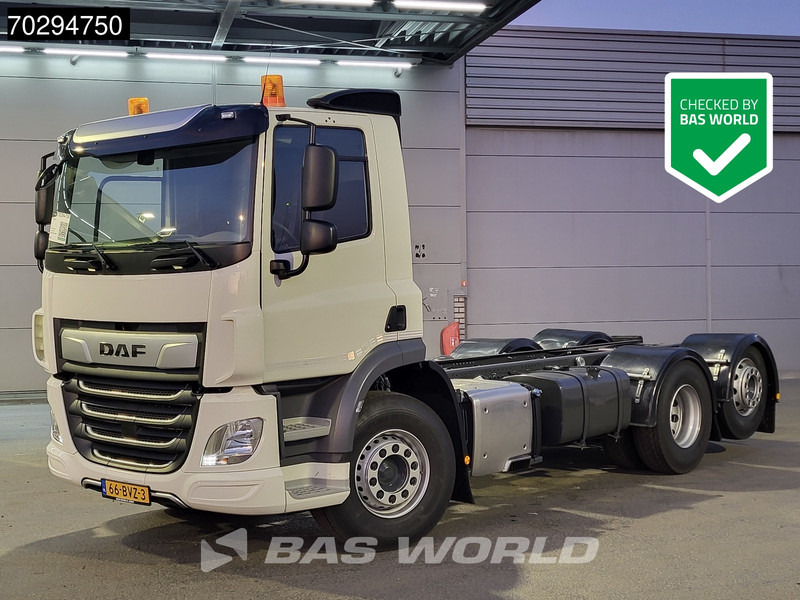 DAF CF 300 6X2 NEW chassis Lift/Steering Axle ACC Retarder Euro 6 - Châssis cabine: photos 1 DAF CF 300 6X2 NEW chassis Lift/Steering Axle ACC Retarder Euro 6 - Châssis cabine: photos 1