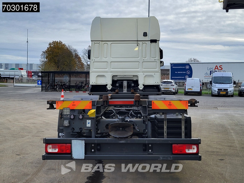DAF XF 480 6X2 FAN Retarder Lift+Steering Axle Full Air Euro 6 - Camion porte-conteneur/ Caisse mobile: photos 3 DAF XF 480 6X2 FAN Retarder Lift+Steering Axle Full Air Euro 6 - Camion porte-conteneur/ Caisse mobile: photos 3