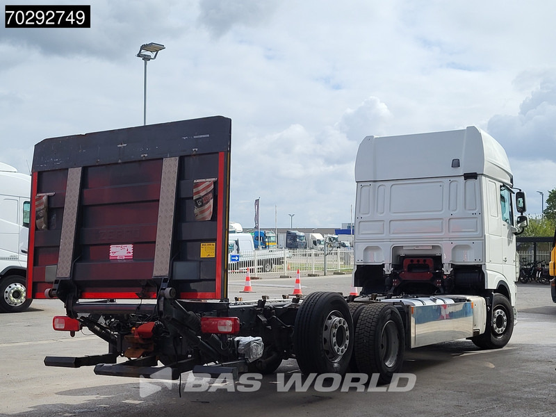 DAF XF 530 XF 6X2 2000kg Ladebordwand Lift+Steering-Axle Navi ACC Euro 6 - Châssis cabine: photos 5 DAF XF 530 XF 6X2 2000kg Ladebordwand Lift+Steering-Axle Navi ACC Euro 6 - Châssis cabine: photos 5
