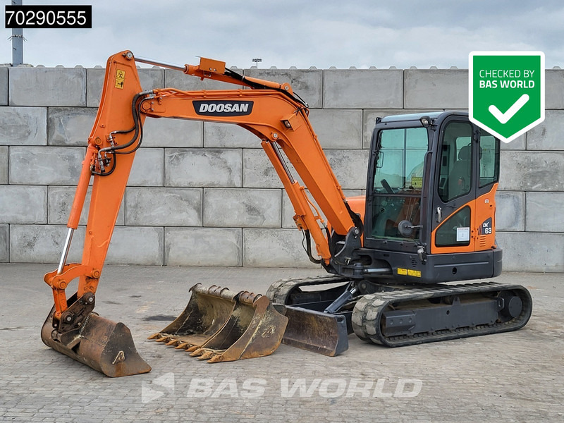 Doosan DX63-3 3 BUCKETS - A/C - Mini pelle: photos 1 Doosan DX63-3 3 BUCKETS - A/C - Mini pelle: photos 1