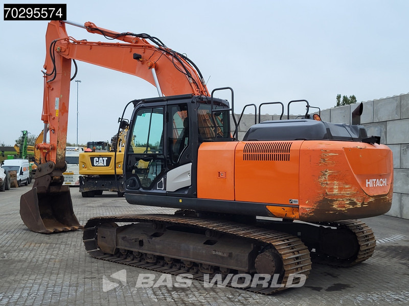 Hitachi ZX210 LC -6 - Pelle sur chenille: photos 2 Hitachi ZX210 LC -6 - Pelle sur chenille: photos 2