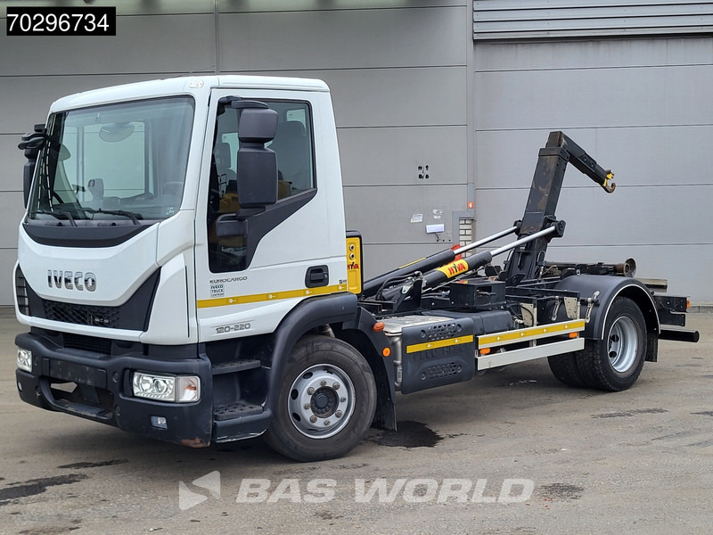 Iveco Eurocargo 120-220 4X2 12tonner HYVA 06-37-S Hooklift Manual ACC Euro 6 - Camion ampliroll: photos 3 Iveco Eurocargo 120-220 4X2 12tonner HYVA 06-37-S Hooklift Manual ACC Euro 6 - Camion ampliroll: photos 3