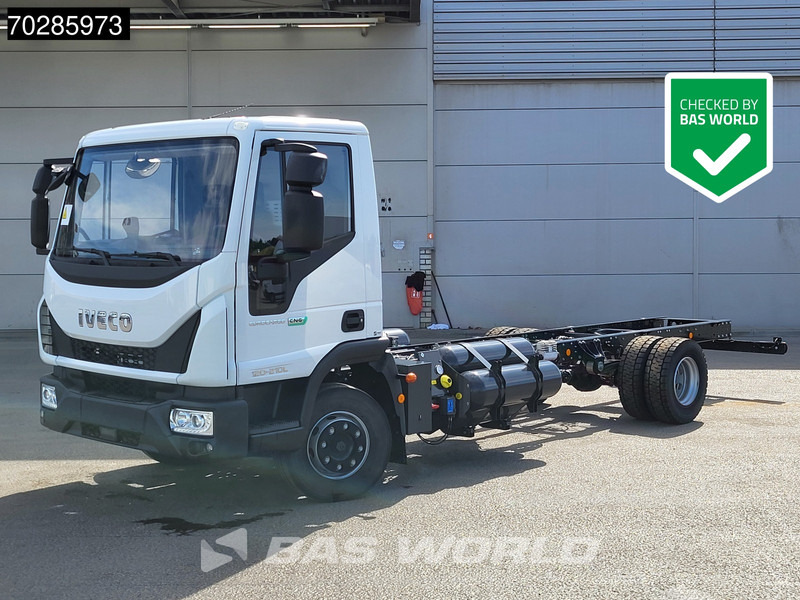 Iveco Eurocargo 120LE210 4X2 NEW 12 tons chassis 6x CNG Tanks Telma Retarder Manual Euro 6 - Châssis cabine: photos 1 Iveco Eurocargo 120LE210 4X2 NEW 12 tons chassis 6x CNG Tanks Telma Retarder Manual Euro 6 - Châssis cabine: photos 1