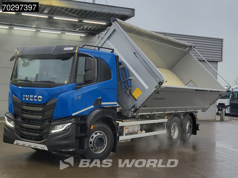 Iveco S-Way 420 6X2 NEW! 17m3 3-way KH kipper Lift+Steering axle Automatic Euro 6 - Camion benne: photos 3 Iveco S-Way 420 6X2 NEW! 17m3 3-way KH kipper Lift+Steering axle Automatic Euro 6 - Camion benne: photos 3