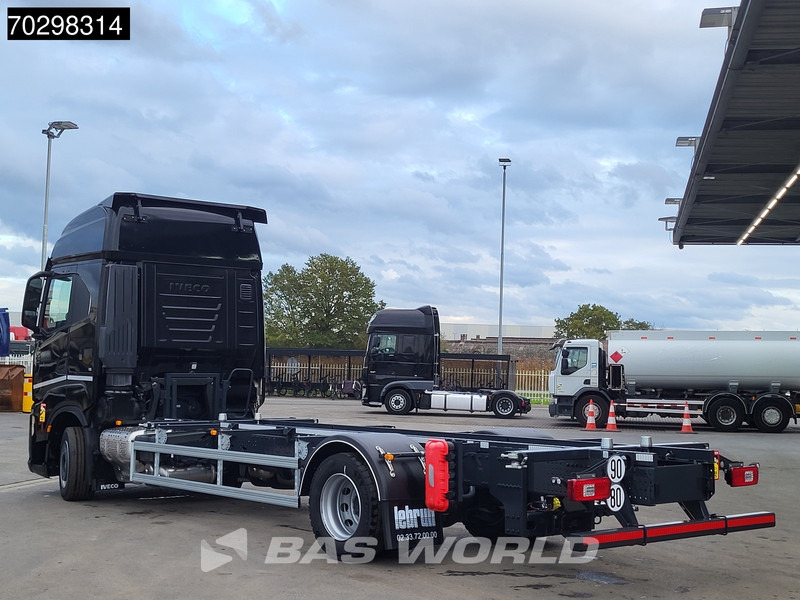 Iveco S-Way 460 4X2 NEW!! BDF Automatic Full air ACC Led Euro 6 - Camion porte-conteneur/ Caisse mobile: photos 2 Iveco S-Way 460 4X2 NEW!! BDF Automatic Full air ACC Led Euro 6 - Camion porte-conteneur/ Caisse mobile: photos 2