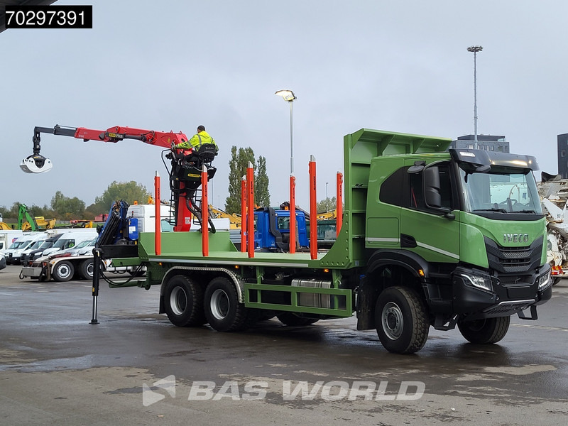 Iveco T-Way 450 6X6 UNUSED! Palfinger Q150Z Crane Retarder Holztransport Big-Axle LED Euro 6 - Camion grumier, Camion grue: photos 3 Iveco T-Way 450 6X6 UNUSED! Palfinger Q150Z Crane Retarder Holztransport Big-Axle LED Euro 6 - Camion grumier, Camion grue: photos 3