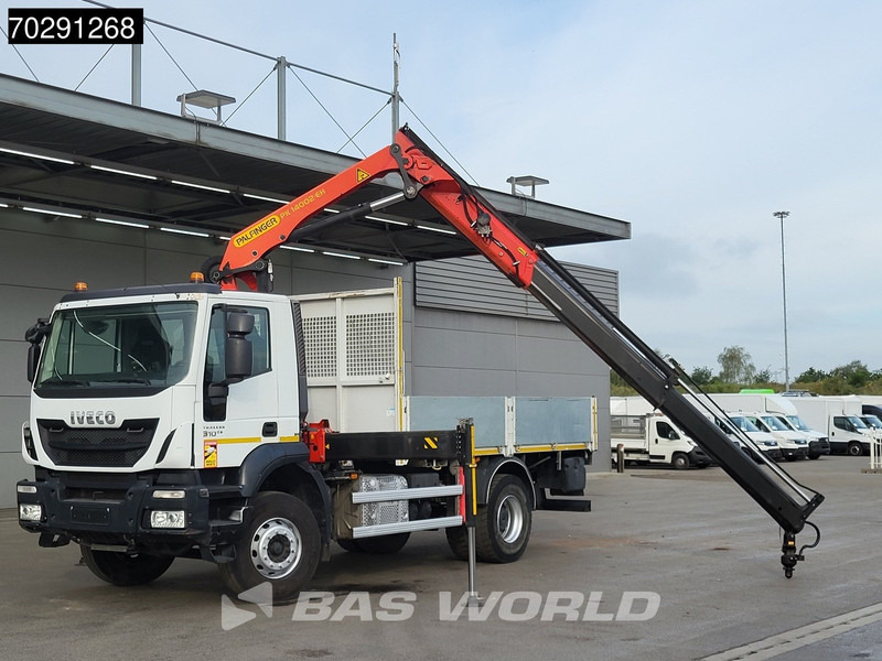 Iveco Trakker 310 4X2 Palfinger PK14002 EH Crane Kran Rotator Steelsuspension Big-Axle Manual Euro 6 - Camion plateau, Camion grue: photos 5 Iveco Trakker 310 4X2 Palfinger PK14002 EH Crane Kran Rotator Steelsuspension Big-Axle Manual Euro 6 - Camion plateau, Camion grue: photos 5