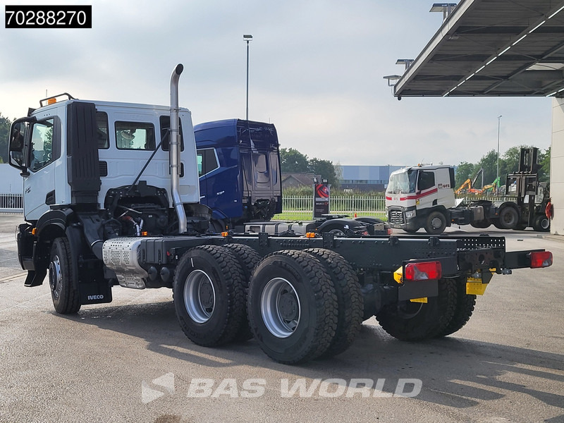 Iveco X-Way 460 6X4 NEW chassis Retarder Big-Axle Full Steel Navi Euro 6 - Châssis cabine: photos 2 Iveco X-Way 460 6X4 NEW chassis Retarder Big-Axle Full Steel Navi Euro 6 - Châssis cabine: photos 2