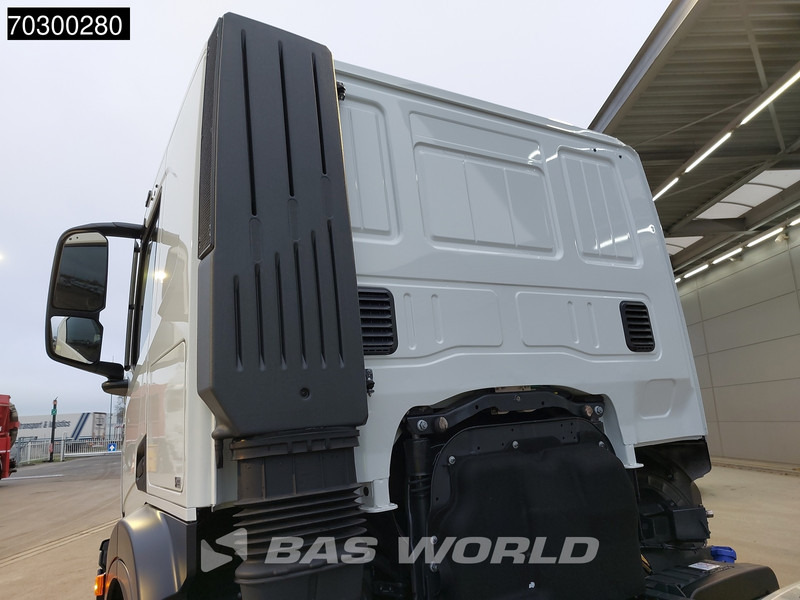 Iveco X-Way 500 X-Way 6X4 NEW 6x4 chassis Sleepercab Rear Air suspension Automatic Euro 6 - Châssis cabine: photos 5 Iveco X-Way 500 X-Way 6X4 NEW 6x4 chassis Sleepercab Rear Air suspension Automatic Euro 6 - Châssis cabine: photos 5