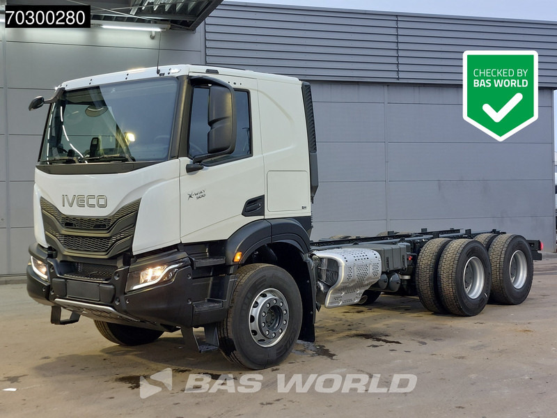 Iveco X-Way 500 X-Way 6X4 NEW 6x4 chassis Sleepercab Rear Air suspension Automatic Euro 6 - Châssis cabine: photos 1 Iveco X-Way 500 X-Way 6X4 NEW 6x4 chassis Sleepercab Rear Air suspension Automatic Euro 6 - Châssis cabine: photos 1