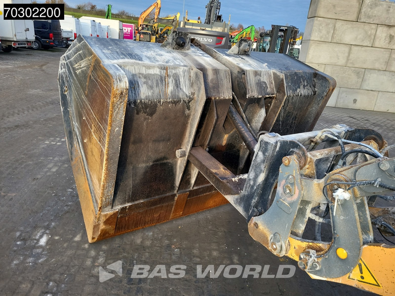 Chargeuse sur pneus Liebherr L538 High Tip Bucket: photos 17 Chargeuse sur pneus Liebherr L538 High Tip Bucket: photos 17