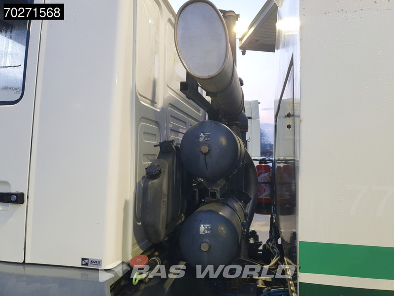 MAN LE 15.250 4X2 Eurovoirie Sweeper Manual Steelsuspension Euro 3 - Balayeuse de voirie: photos 5 MAN LE 15.250 4X2 Eurovoirie Sweeper Manual Steelsuspension Euro 3 - Balayeuse de voirie: photos 5