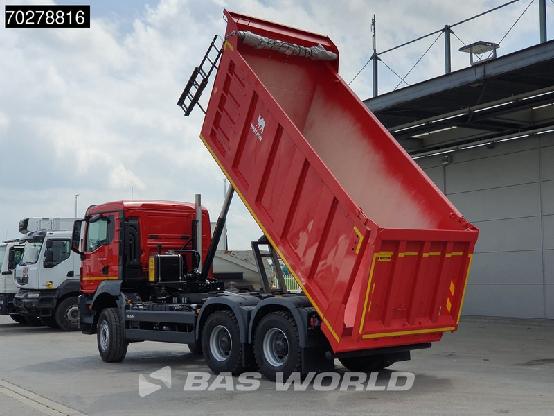 MAN TGS 33.400 6X4 NEW! 16m3 Wielton tipper Manual Body heating Big-Axle Euro 5 - Camion benne: photos 2 MAN TGS 33.400 6X4 NEW! 16m3 Wielton tipper Manual Body heating Big-Axle Euro 5 - Camion benne: photos 2
