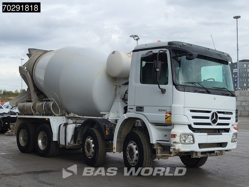 Mercedes-Benz Actros 3241 8X4 9m3 Stetter Steelsuspension 3-Pedals Retarder Euro 4 - Camion malaxeur: photos 3 Mercedes-Benz Actros 3241 8X4 9m3 Stetter Steelsuspension 3-Pedals Retarder Euro 4 - Camion malaxeur: photos 3