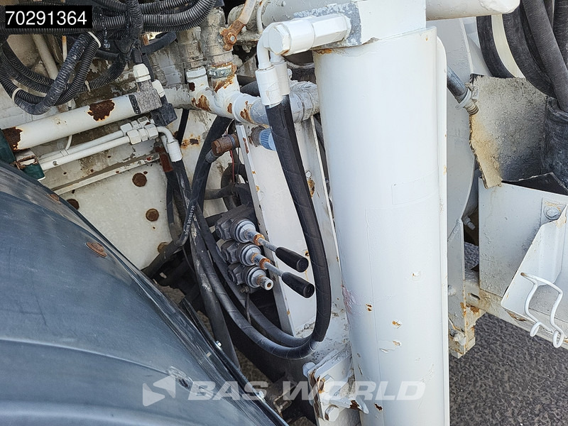Camion pompe Mercedes-Benz Actros 3241 8X4 Cifa MK24.4Z Pompe+Mixer Retarder 3-Pedals Steelsuspension Big-Axle Euro 5: photos 8 Camion pompe Mercedes-Benz Actros 3241 8X4 Cifa MK24.4Z Pompe+Mixer Retarder 3-Pedals Steelsuspension Big-Axle Euro 5: photos 8