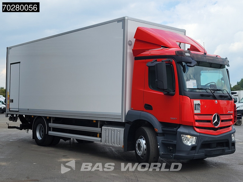 Mercedes-Benz Antos 1827 4X2 19tonner 2000kg Ladebordwand Automatic Euro 6 - Camion fourgon: photos 5 Mercedes-Benz Antos 1827 4X2 19tonner 2000kg Ladebordwand Automatic Euro 6 - Camion fourgon: photos 5