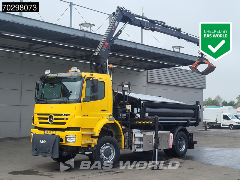 Mercedes-Benz Axor 2124 Axor 4X4 8m3 Tipper HIAB 122 B-2 HIDUO Crane Steel suspension Automatic Big-Axle Euro 5 - Camion benne, Camion grue: photos 1 Mercedes-Benz Axor 2124 Axor 4X4 8m3 Tipper HIAB 122 B-2 HIDUO Crane Steel suspension Automatic Big-Axle Euro 5 - Camion benne, Camion grue: photos 1
