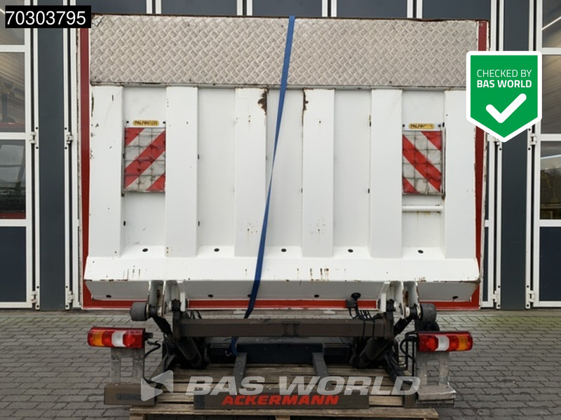 Palfinger - Voiture: photos 1 Palfinger - Voiture: photos 1