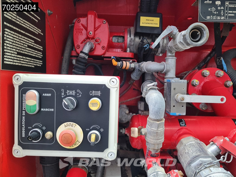 Camion de pompier Renault CCFS 6000 4X4 Renault Thomas Sides 6000 Ltr 4x4 Euro 5: photos 12