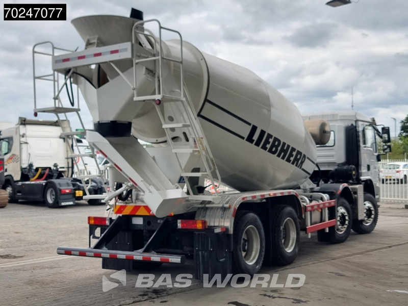 SHACMAN L3000 8X4 NEW 8m3 Liebherr Mixer Big Axle Steel suspension - Camion malaxeur: photos 5 SHACMAN L3000 8X4 NEW 8m3 Liebherr Mixer Big Axle Steel suspension - Camion malaxeur: photos 5