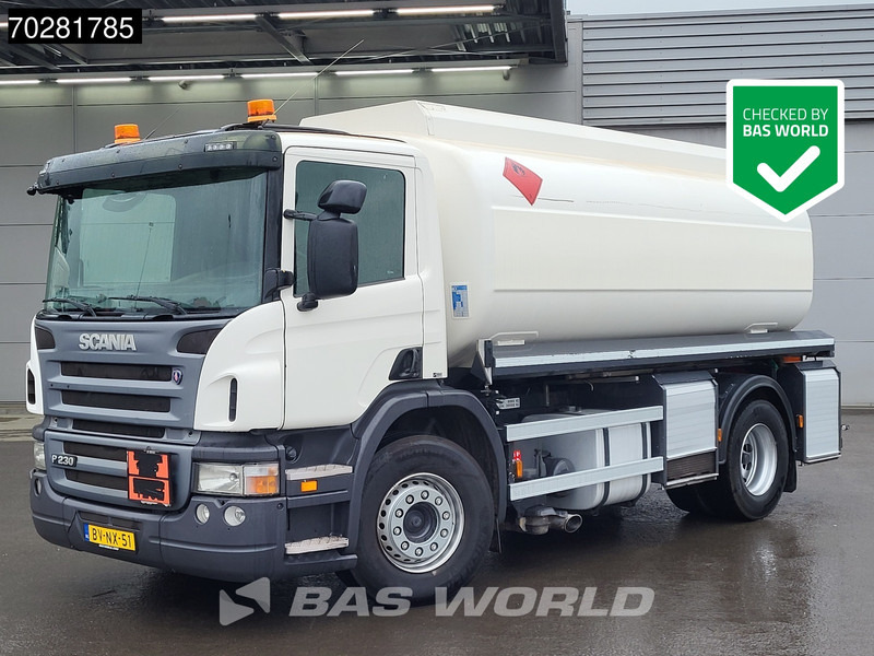 Scania P230 4X2 NL-Truck 3 compartments 16.300 Ltr ADR 3-Pedals Euro 5 - Camion citerne: photos 1 Scania P230 4X2 NL-Truck 3 compartments 16.300 Ltr ADR 3-Pedals Euro 5 - Camion citerne: photos 1