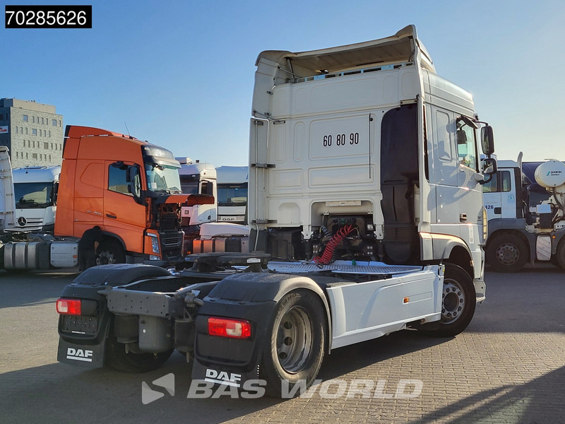 DAF XF 510 4X2 Retarder Standklima ACC Euro 6 - Tracteur routier: photos 5 DAF XF 510 4X2 Retarder Standklima ACC Euro 6 - Tracteur routier: photos 5