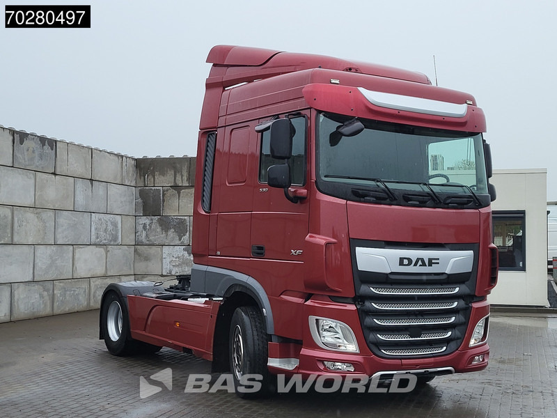 DAF XF 530 XF 4X2 Retarder ACC Standklima Euro 6 - Tracteur routier: photos 3 DAF XF 530 XF 4X2 Retarder ACC Standklima Euro 6 - Tracteur routier: photos 3