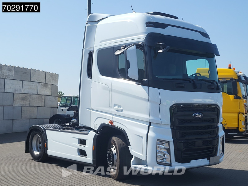 Ford F-Max 500 4X2 Retarder Standairco 2xTanks Navi ACC Euro 6 - Tracteur routier: photos 3 Ford F-Max 500 4X2 Retarder Standairco 2xTanks Navi ACC Euro 6 - Tracteur routier: photos 3