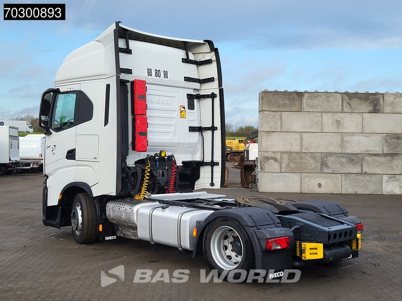 Iveco S-Way 460 S-Way 4X2 Mega Retarder 2xTanks ACC Euro 6 - Tracteur routier: photos 2 Iveco S-Way 460 S-Way 4X2 Mega Retarder 2xTanks ACC Euro 6 - Tracteur routier: photos 2