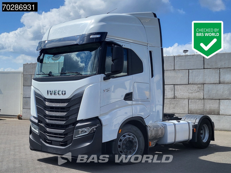 Iveco S-Way 480 4X2 Retarder 2xTanks ACC Standklima Euro 6 - Tracteur routier: photos 1 Iveco S-Way 480 4X2 Retarder 2xTanks ACC Standklima Euro 6 - Tracteur routier: photos 1