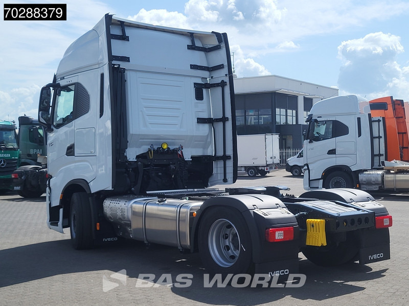 Iveco S-Way 580 4X2 NEW! 2x Tanks Navi ACC Standklima - Tracteur routier: photos 2 Iveco S-Way 580 4X2 NEW! 2x Tanks Navi ACC Standklima - Tracteur routier: photos 2