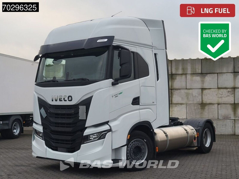 Iveco S-Way S-Way 4X2 LNG Retarder 2X Tanks - Tracteur routier: photos 1 Iveco S-Way S-Way 4X2 LNG Retarder 2X Tanks - Tracteur routier: photos 1