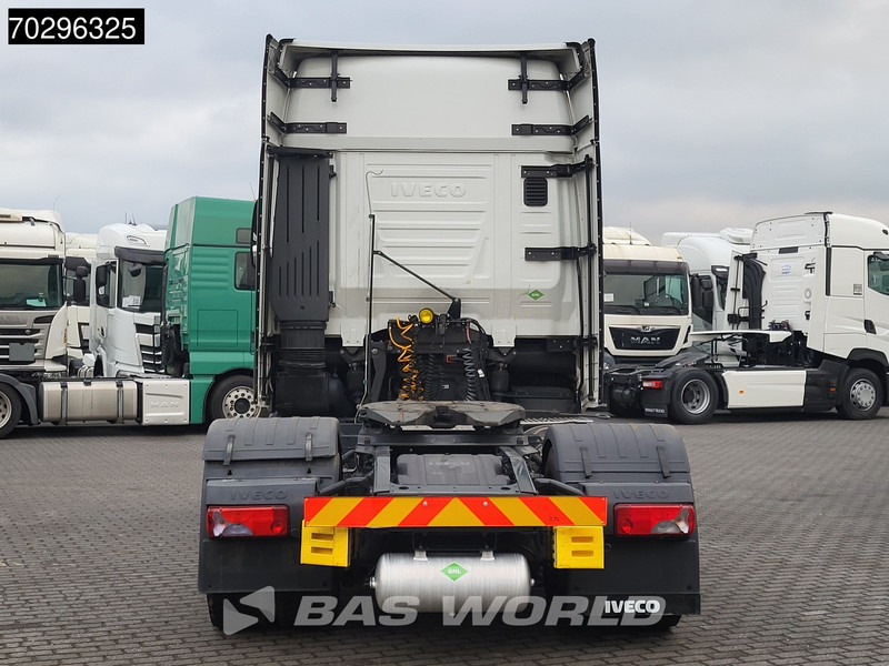 Iveco S-Way S-Way 4X2 LNG Retarder 2X Tanks - Tracteur routier: photos 3 Iveco S-Way S-Way 4X2 LNG Retarder 2X Tanks - Tracteur routier: photos 3