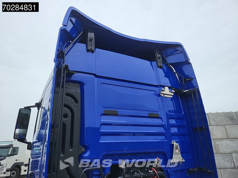 MAN TGX 18.460 4X2 XLX Mega Retarder 2x Tanks - Tracteur routier: photos 5 MAN TGX 18.460 4X2 XLX Mega Retarder 2x Tanks - Tracteur routier: photos 5