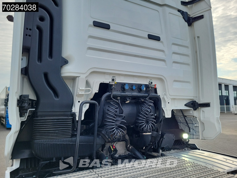 MAN TGX 18.480 4X2 GM Retarder Full-Air 2x Tanks Standklima LED - Tracteur routier: photos 3 MAN TGX 18.480 4X2 GM Retarder Full-Air 2x Tanks Standklima LED - Tracteur routier: photos 3