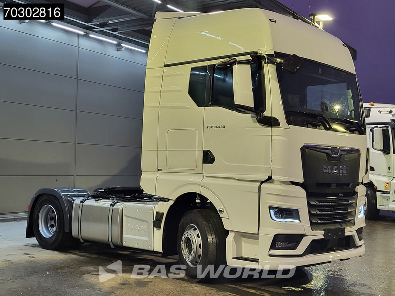 MAN TGX 18.480 4X2 NEW! GX Standklima LED 2x Tanks ACC Euro 6 - Tracteur routier: photos 3 MAN TGX 18.480 4X2 NEW! GX Standklima LED 2x Tanks ACC Euro 6 - Tracteur routier: photos 3