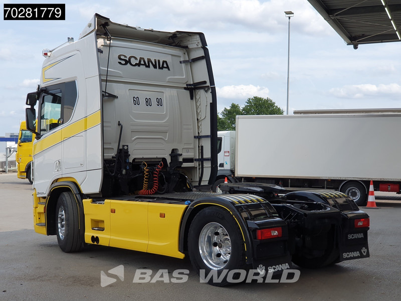 Scania R520 4X2 Full-Air Retarder 2x Tanks Standklima Leather Alcoa's - Tracteur routier: photos 2 Scania R520 4X2 Full-Air Retarder 2x Tanks Standklima Leather Alcoa's - Tracteur routier: photos 2
