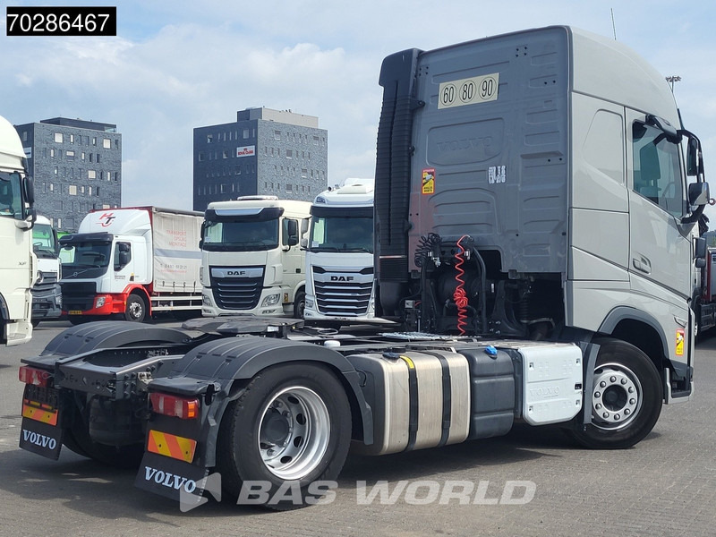 Volvo FH 460 4X2 VEB+ I-ParkCool 2xTanks LED Euro 6 - Tracteur routier: photos 5 Volvo FH 460 4X2 VEB+ I-ParkCool 2xTanks LED Euro 6 - Tracteur routier: photos 5