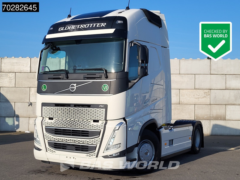 Volvo FH 500 4X2 XL VEB+ 2x Tanks I-ParkCool LED - Tracteur routier: photos 1 Volvo FH 500 4X2 XL VEB+ 2x Tanks I-ParkCool LED - Tracteur routier: photos 1